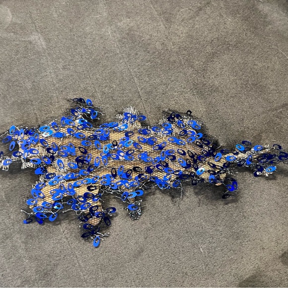 Gorgeous blue and beige lyrical costume with head piece. Medium child - Picture 6 of 8